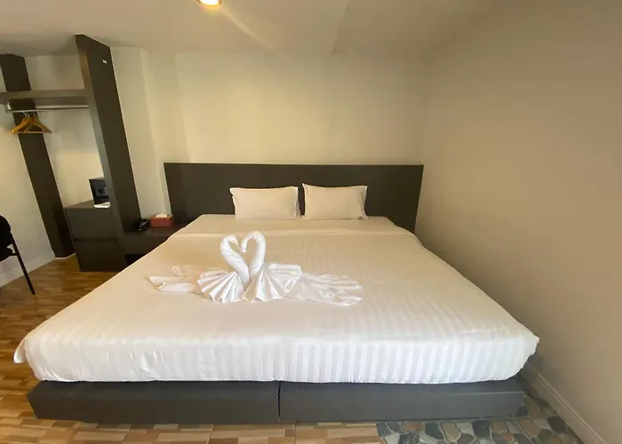 77 Patong Hotel & Spa